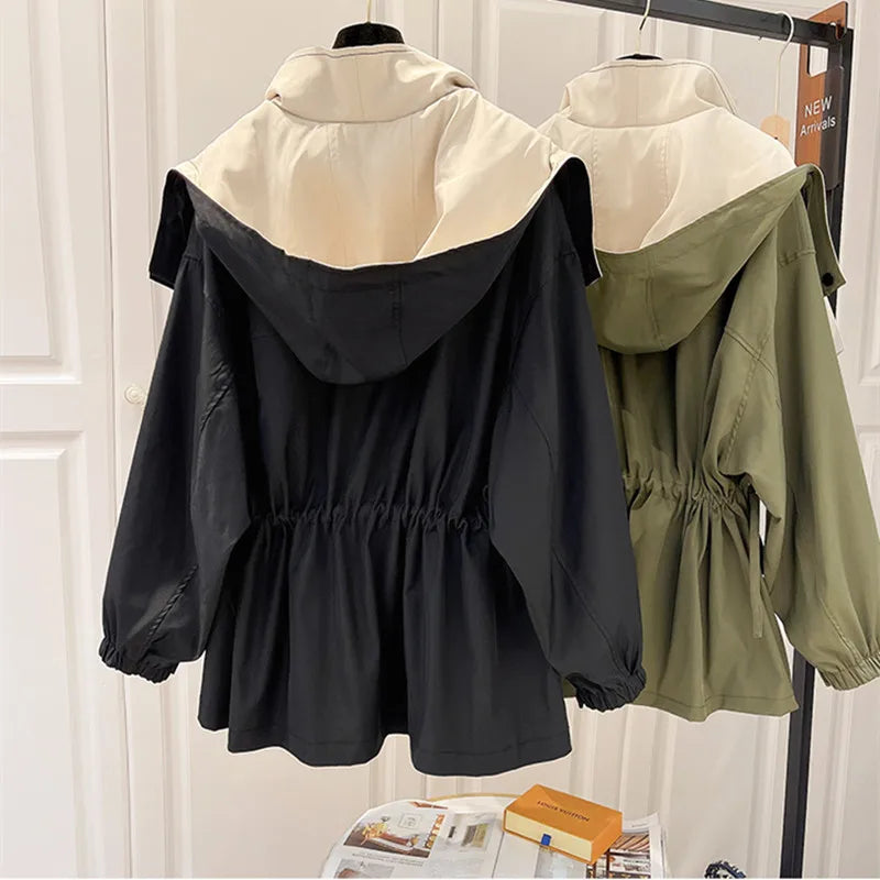 Alva – Elegant wind jacket with weather and wind protection