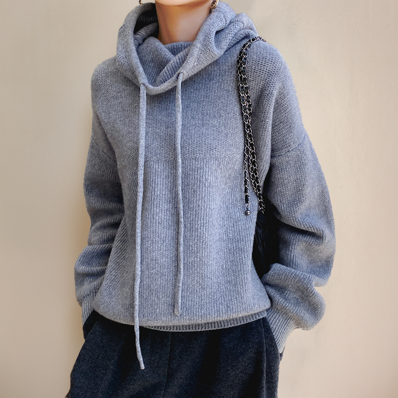 Fee | Cozy Hooded Pullover Style